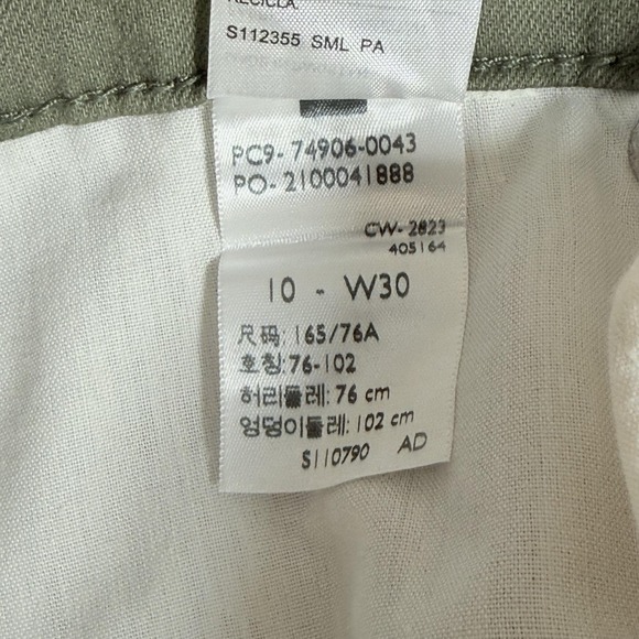 Levi Strauss Mid Rise Capri Pants Womens 10 W30 Green Stretch Cropped Casual New - Picture 10 of 10